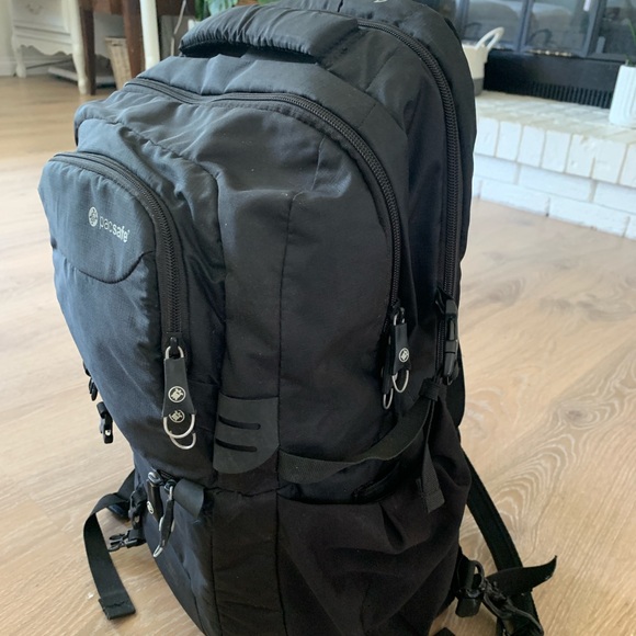 Packsafe Camera Backpack - Picture 9 of 12